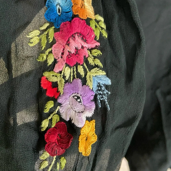 Gorgeous Floral Embroidered Black Blouse Salon Barbarita Bogata Columbia Sz Sm - Picture 5 of 12